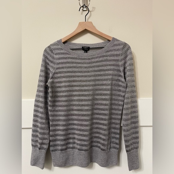 Talbots Gray Metallic Stripe Merino Wool Holiday Inspired Sweater Size Medium - Picture 3 of 8